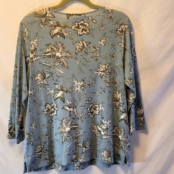 j.jill top with button detail at shoulders - Picture 2 of 5